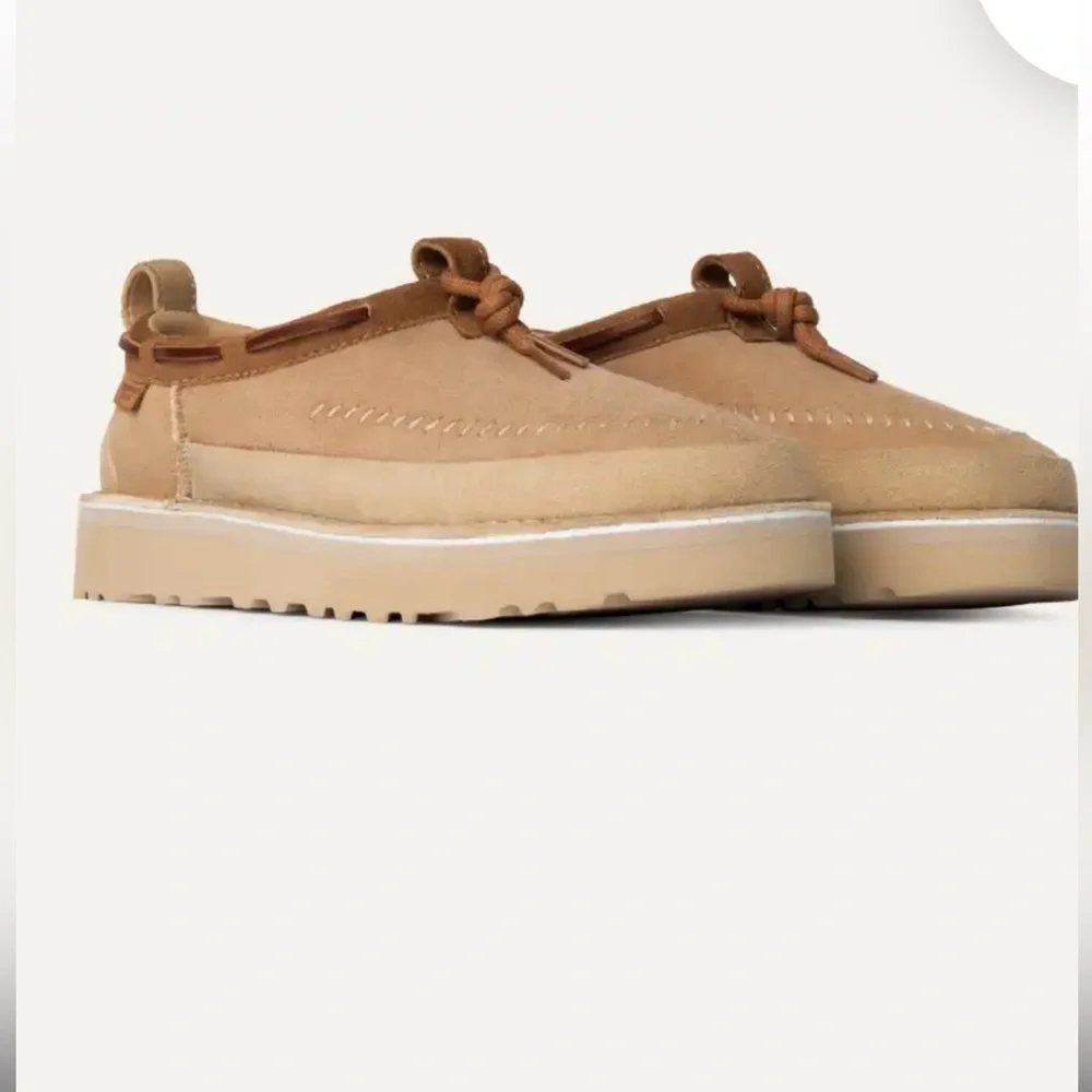 NWT UGG Gender Neutral Tasman Grafted Regenerated Clogs